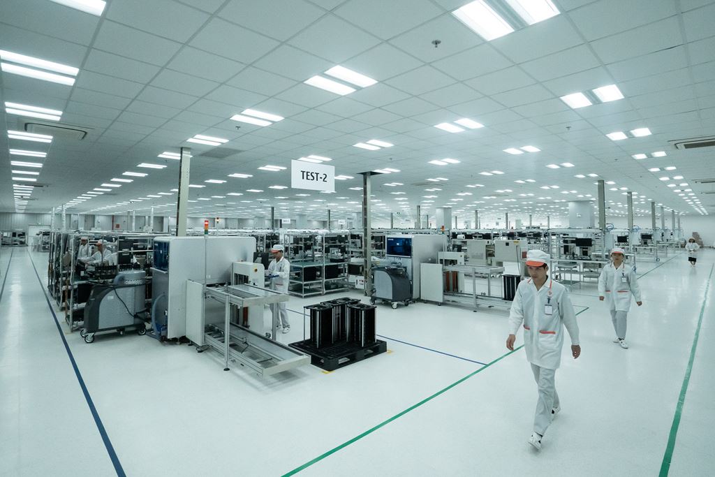 Vingroup khởi công nhà máy sản xuất smartphone công suất 125 triệu máy/năm  ảnh 1