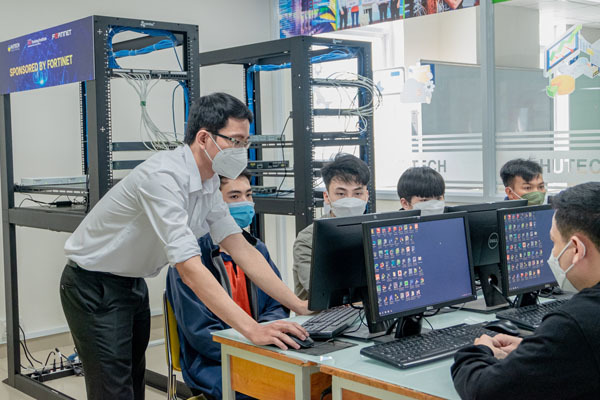 Thiếu hụt kỹ năng an ninh mạng ảnh hưởng thế nào đến các tổ chức, doanh nghiệp Việt?