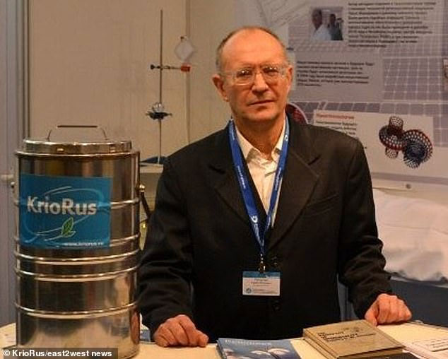 Tiến sĩ khoa học Yuri Pichugin đã hợp tác với KrioRus từ năm 2011.