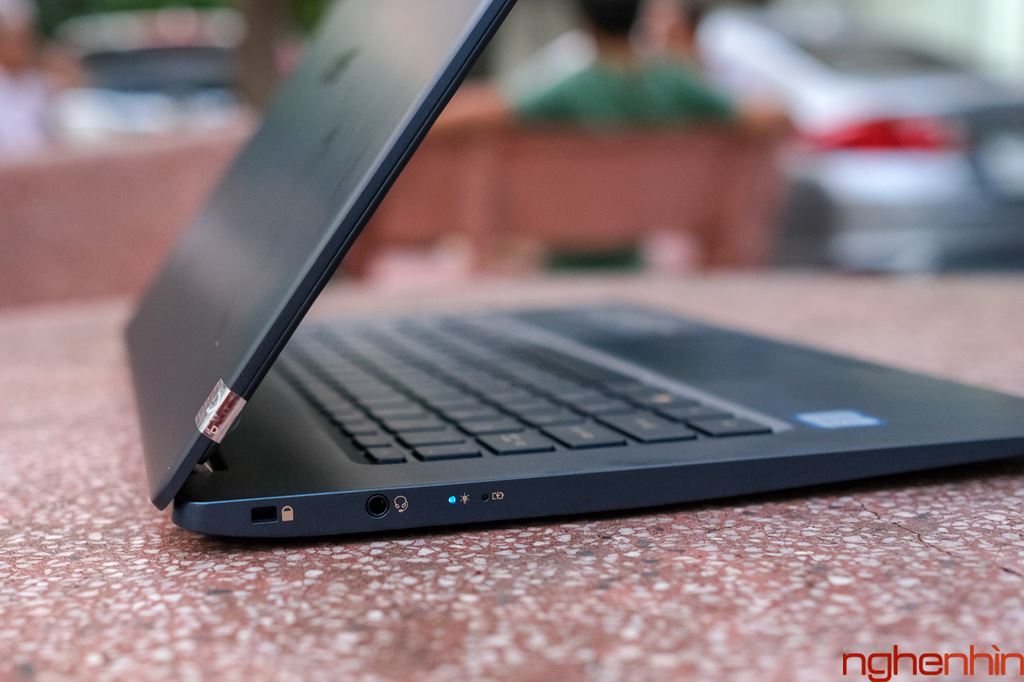 Đánh giá Acer Swift 5 Air Edition 2018: laptop siêu mỏng nhẹ chạy chip Whiskey Lake đầu tiên Việt Nam ảnh 4