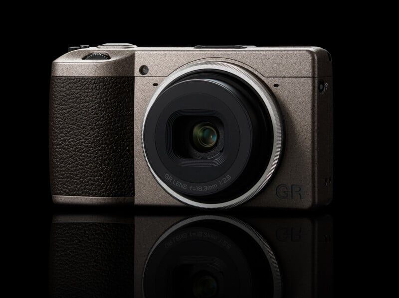 Thích camera Ricoh GR III Diary Edition mà không muốn bỏ 30 triệu, khách hàng nay đã được toại nguyên