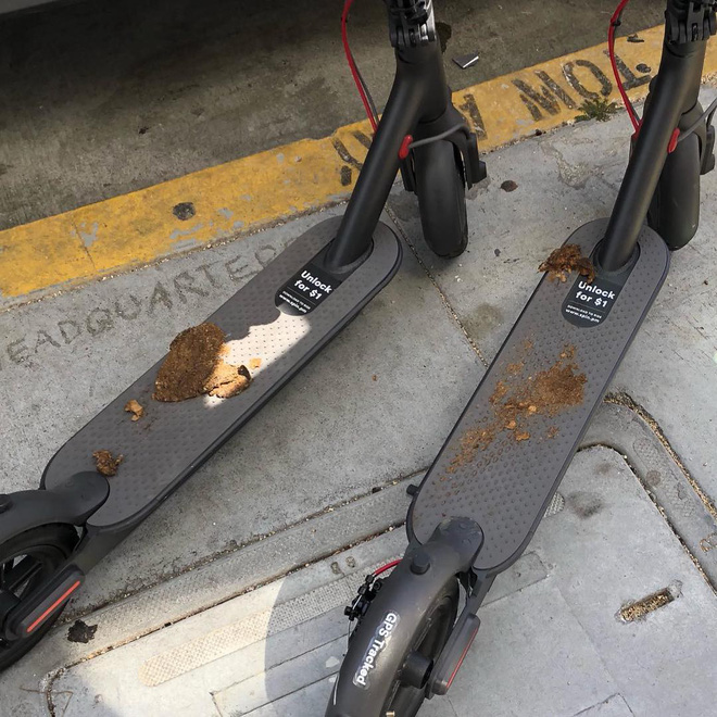 Câu chuyện phía sau trang Instagram chuyên đăng tải video đập phá, phóng hỏa xe scooter điện chia sẻ - Ảnh 3.