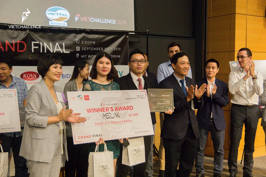 Cuộc so tài gay cấn tại VietChallenge khép lại cuộc thi cho startup dành cho người Việt trên toàn thế giới