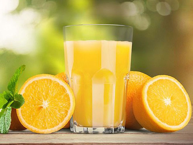 Nước cam hoàn toàn có thể được pha chế thành nhiều loại đồ uống hỗn hợp.