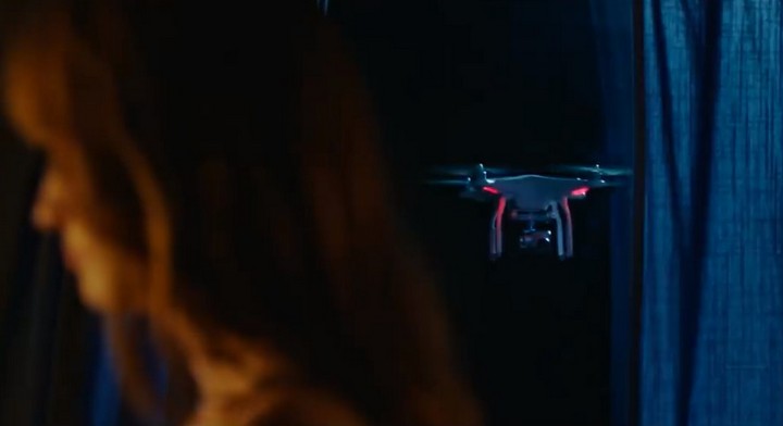 Lần đầu tiên một bộ phim kinh dị có kẻ sát nhân là... drone
