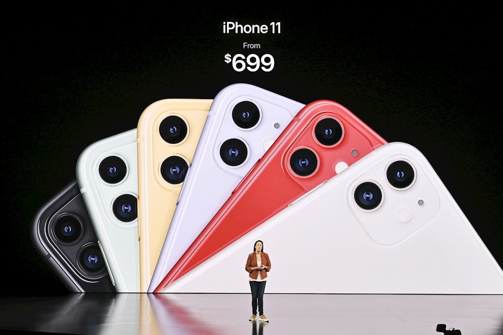 Reuters: iPhone 11 rẻ bất ngờ cũng không làm châu Á xúc động
