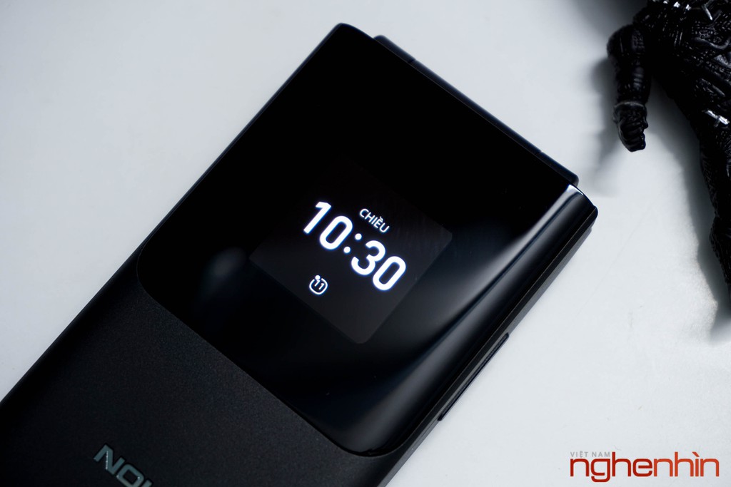 Trên tay Nokia 2720 Flip, smartphone gập dùng KaiOS giá 2 triệu ảnh 6