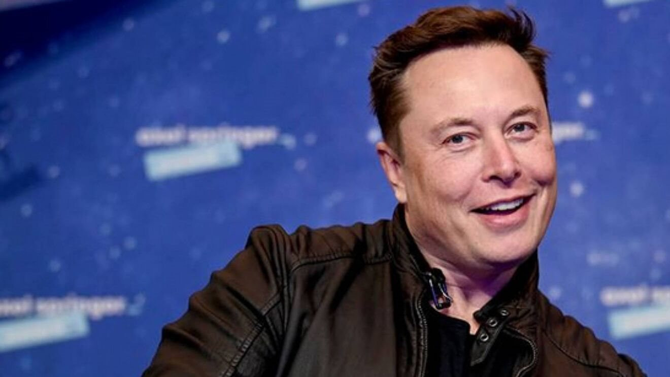 Chữ X bí ẩn trong cuộc đời Elon Musk: Đặt tên từ công ty đến con đầu lòng, mua X.com rồi để đấy - Ảnh 2.