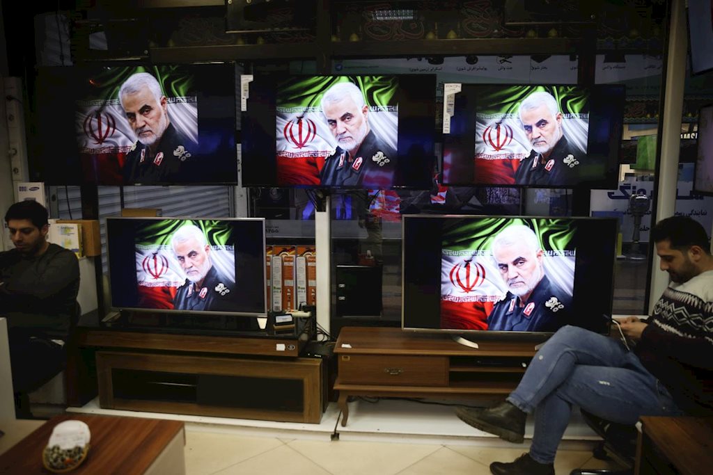 Facebook, Instagram xóa bài viết ủng hộ tướng Iran Soleimani