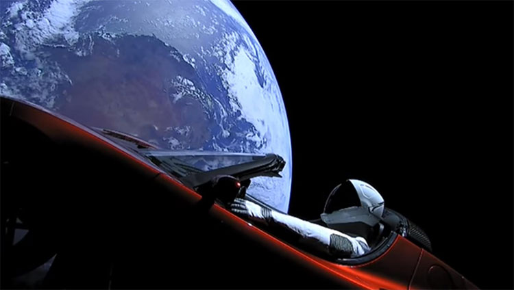 Sao Kim và Mặt trời là ba mục tiêu hướng tới cao nhất của hành trình chiếc Tesla Roadster.