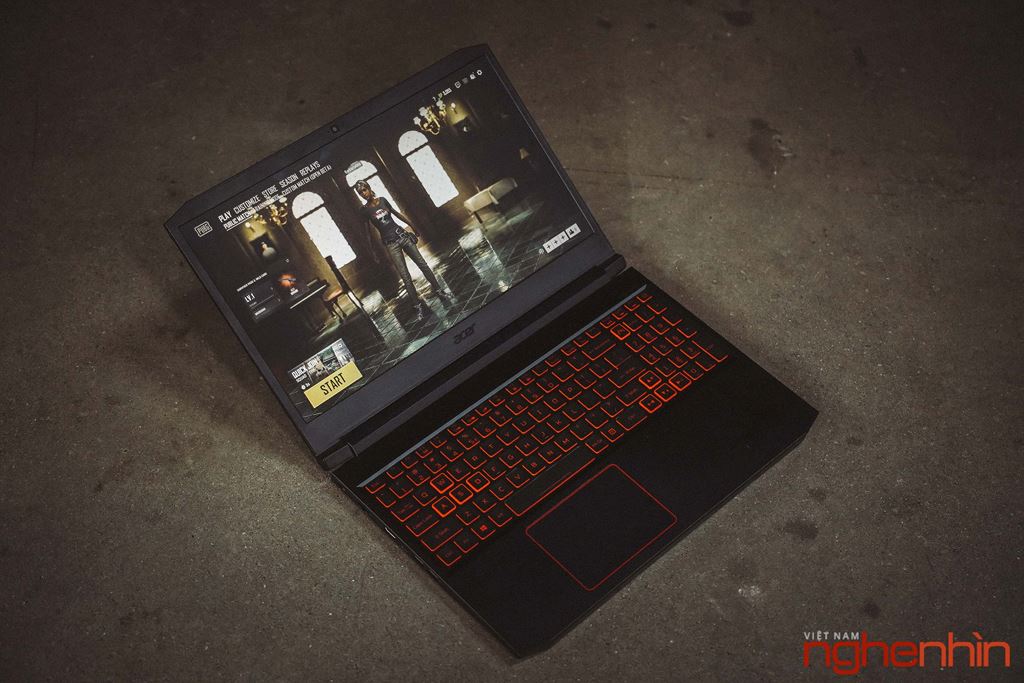 Trên tay laptop gaming Acer Nitro 7: thiết kế gọn ngầu, nội lực mạnh mẽ ảnh 4