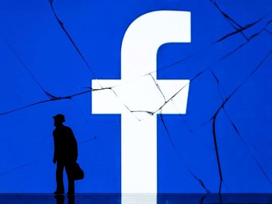 “Giải tán” Facebook: Nói dễ, làm mới khó