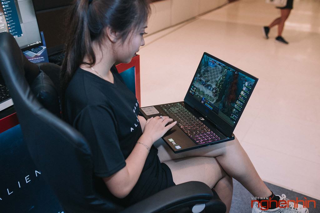 Trên tay Dell G5 và G7 tại Việt Nam: laptop gaming siêu mỏng, màn hình 144Hz ảnh 3