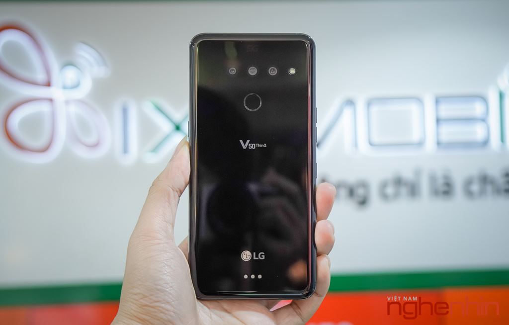Trên tay LG V50 Thinq đầu tiên về Việt Nam: 5 camera, hỗ trợ mạng 5G  ảnh 1