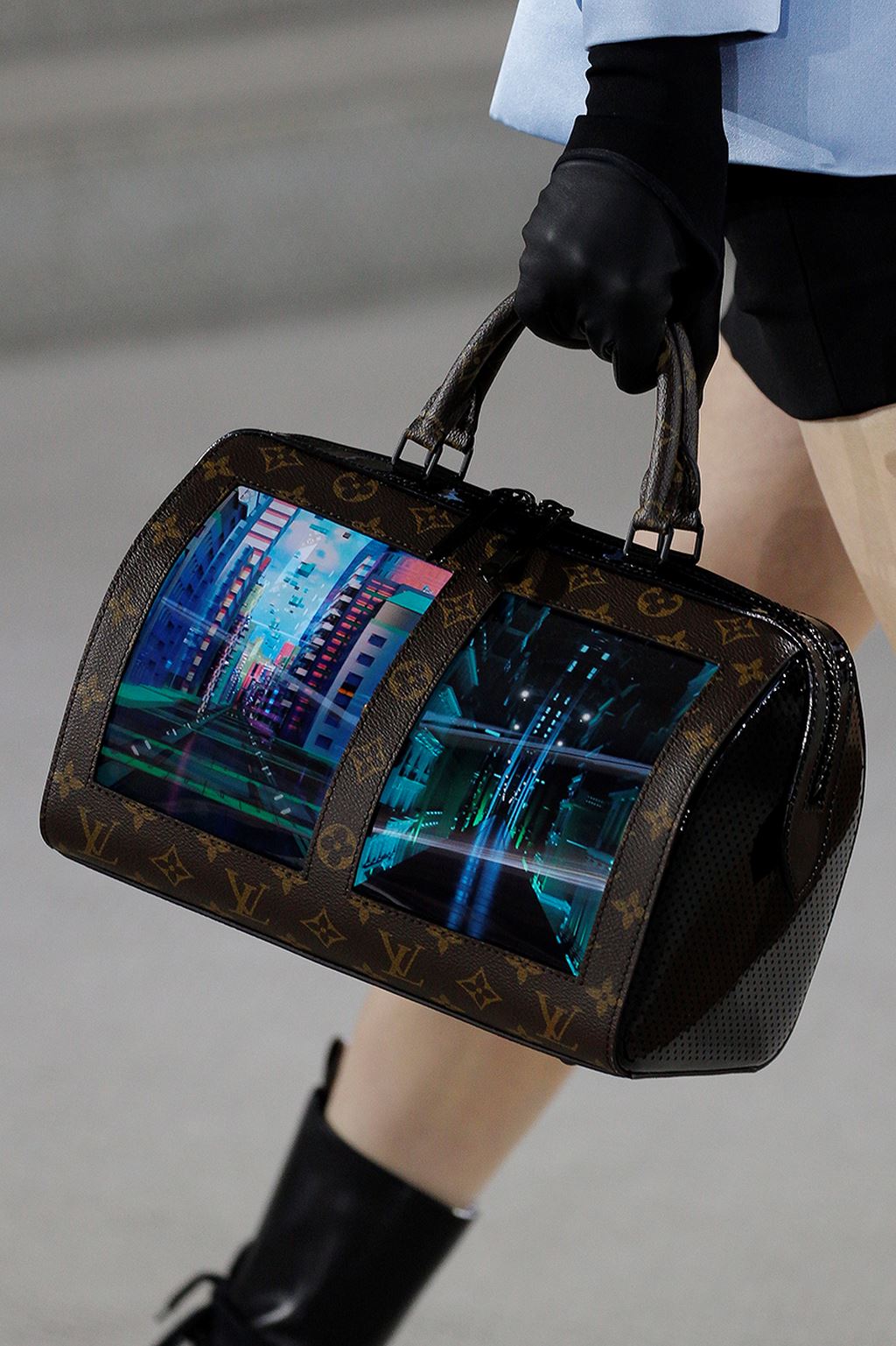 Louis Vuitton ra mắt túi hàng hiệu tích hợp màn hình OLED ảnh 3