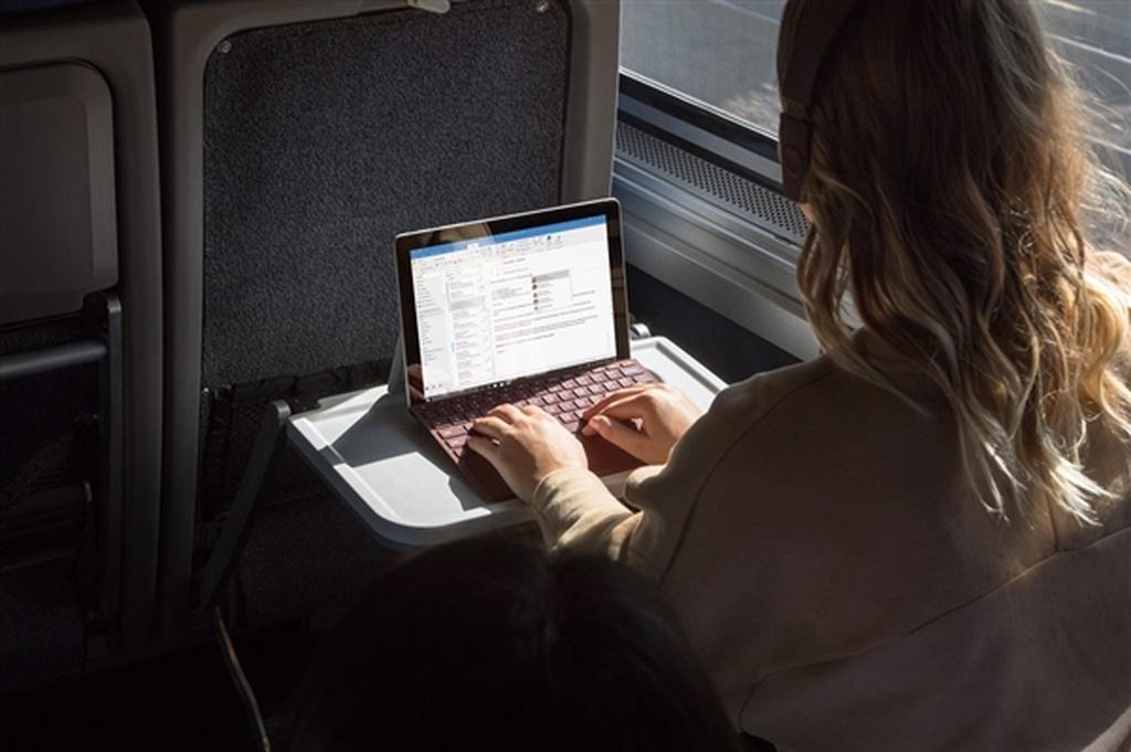 Microsoft công bố phiên bản Surface Go với kết nối 4G LTE ảnh 2