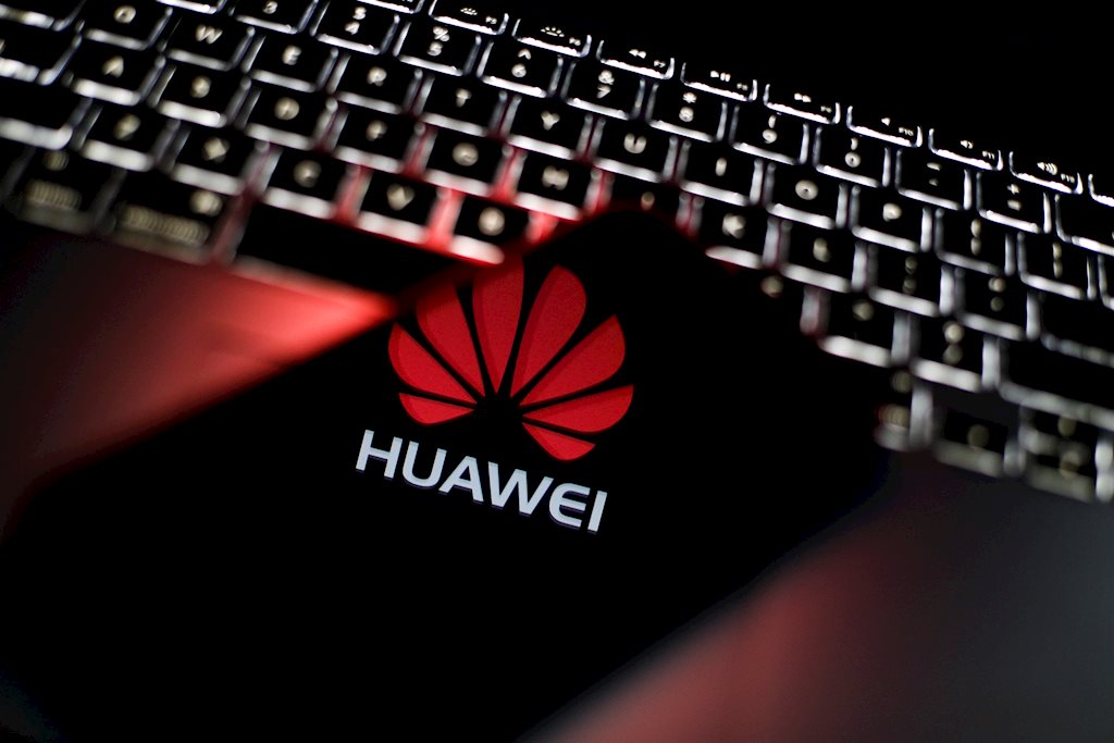 Mỹ buộc tội Huawei lừa đảo, âm mưu đánh cắp bí mật thương mại