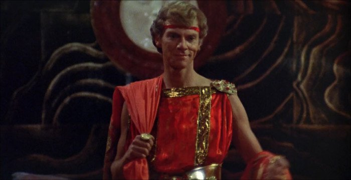 Hình ảnh hoàng đế Caligula trong bộ phim gây tranh cãi nói về cuộc đời ông.