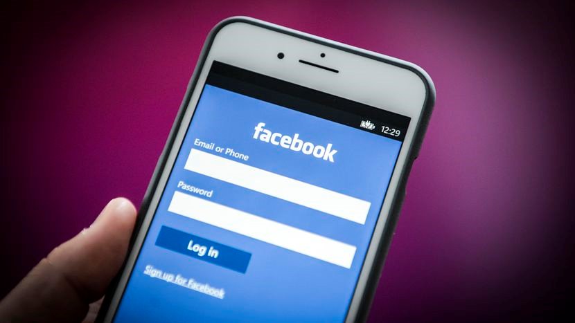 Facebook bị tố bỏ mặc thông tin người dùng cho đối tác