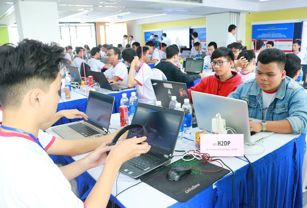 Thêm 2 đội Việt Nam vào chung khảo “Sinh viên với An toàn thông tin ASEAN 2019” | Sinh viên Lào, Malaysia, Singapore, Myanmar sắp sang Việt Nam thi “Sinh viên với An toàn thông tin ASEAN 2019”