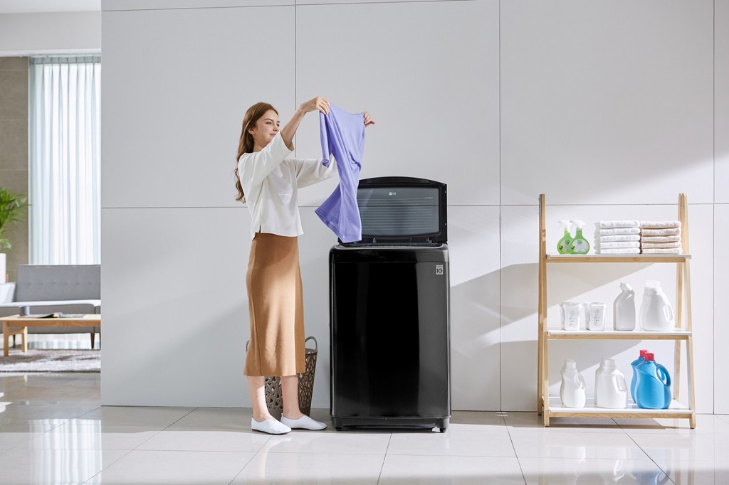 LG ra mắt dòng máy giặt lồng đứng hơi nước DD với 5 mẫu giá từ 12,3 triệu  ảnh 1