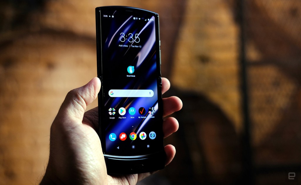 Motorola Razr 2019 ra mắt: màn hình OLED gập 6,2 inch, giá 1500 USD ảnh 4