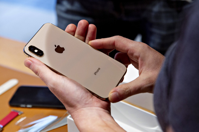Chính Steve Jobs là người đồng ý trả cho Qualcomm 7,5 USD trên mỗi chiếc iPhone bán ra, không ngờ bây giờ lại trở thành gánh nặng lớn cho Apple - Ảnh 1.