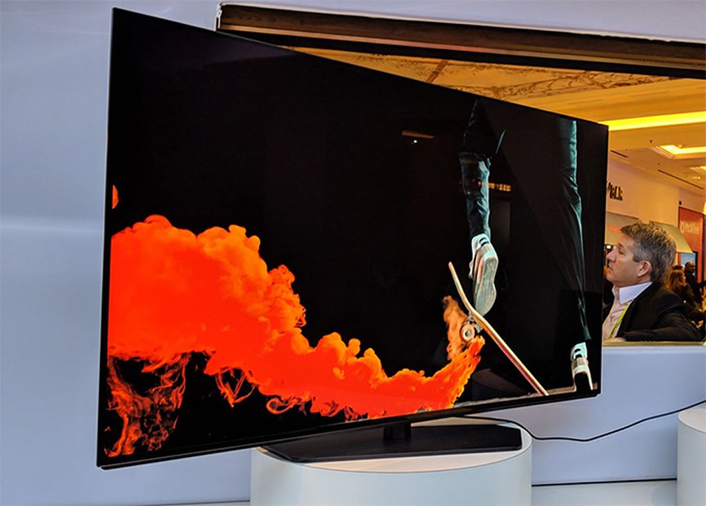 Alienware giới thiệu màn hình OLED 55 inch, 4K, 120Hz cho game thủ ảnh 2