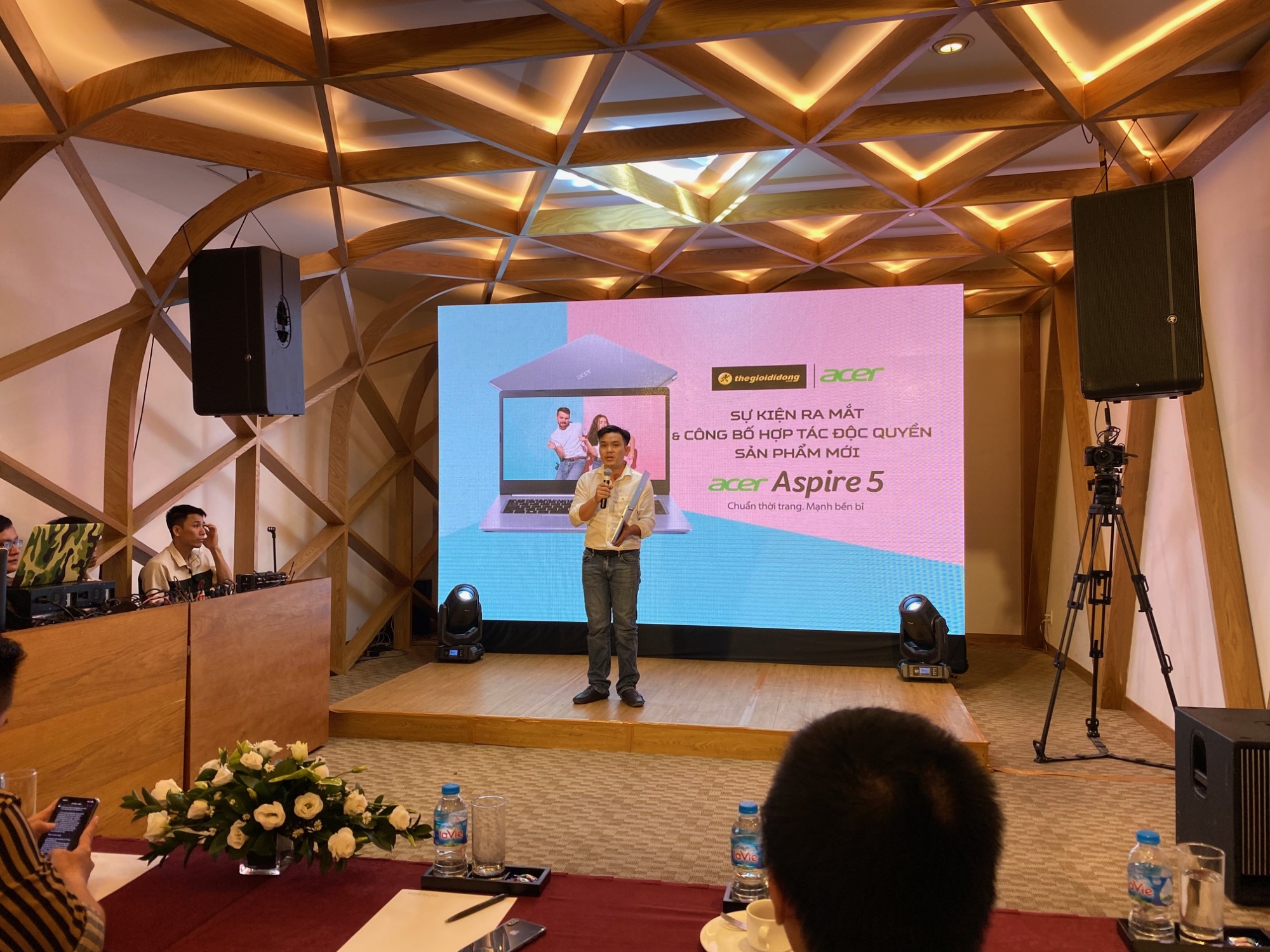 Thế Giới Di Động chính thức ra mắt và kinh doanh độc quyền laptop Acer Aspire 5