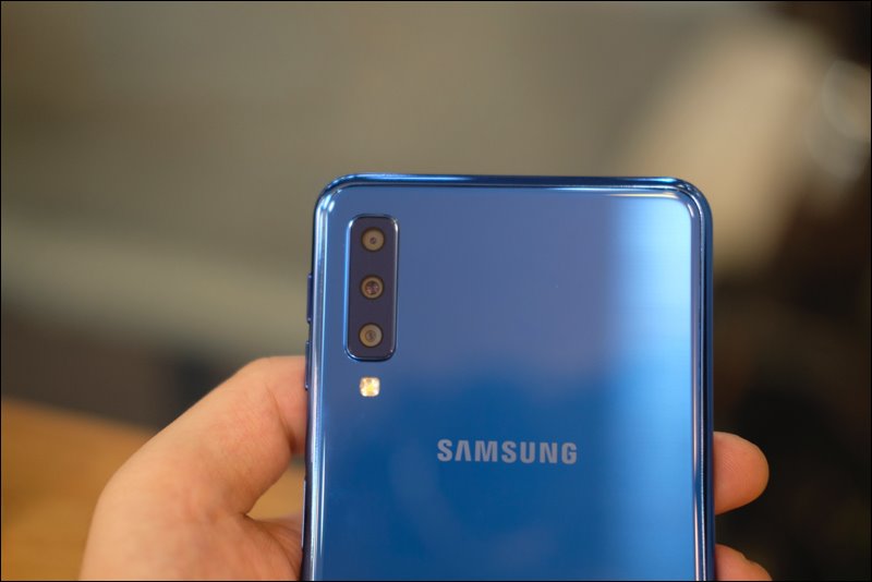 Trải nghiệm Samsung Galaxy A7 2018: Điểm nhấn ở cụm 3 camera