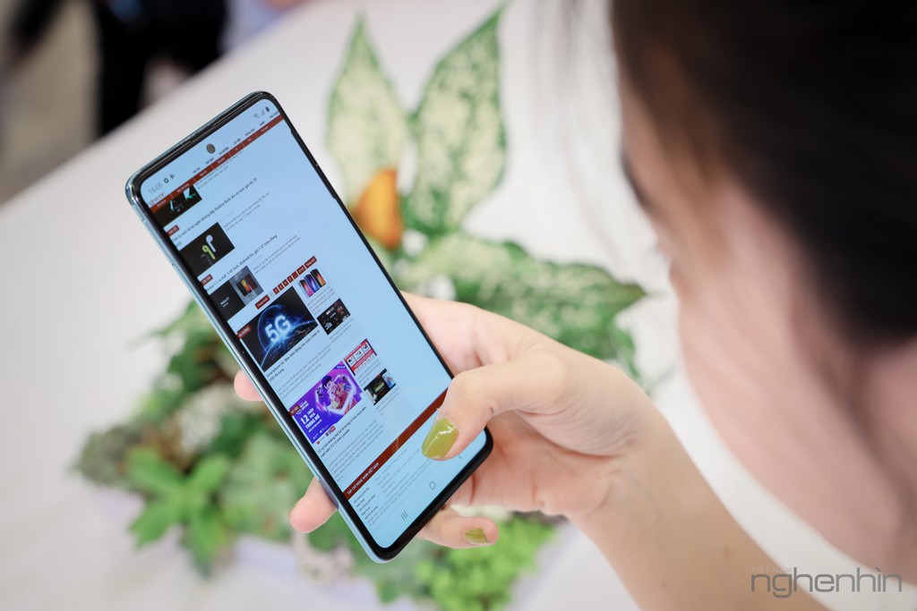 Cận cảnh Samsung Galaxy A51 tại Việt Nam giá 7,9 triệu ảnh 7