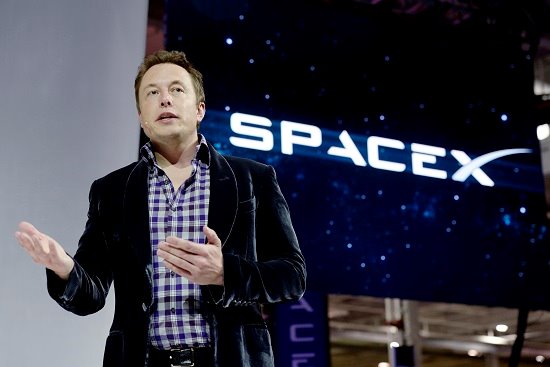 SpaceX của Elon Musk sa thải 10% nhân sự