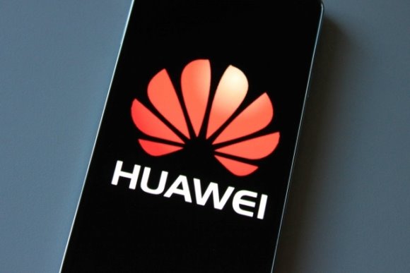 Huawei phát triển hệ điều hành riêng đề phòng Mỹ cấm dùng Android, Windows