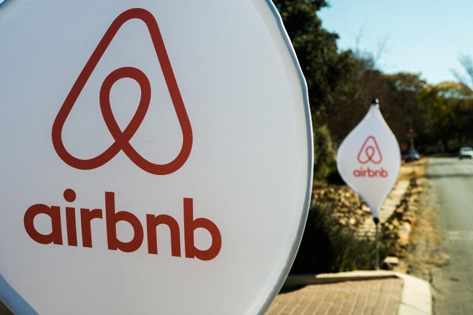 Airbnb hoàn tiền, không tính phí hủy với khách đặt phòng bị ảnh hưởng Covid-19