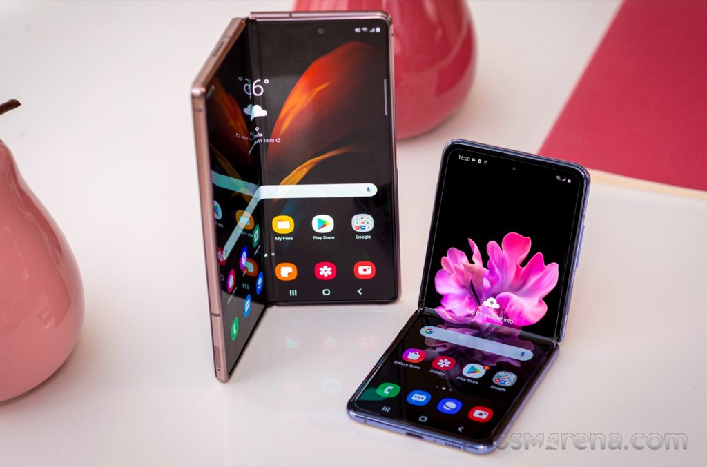 Samsung sẽ phát hành 4 smartphone màn hình gập năm 2021 ảnh 1