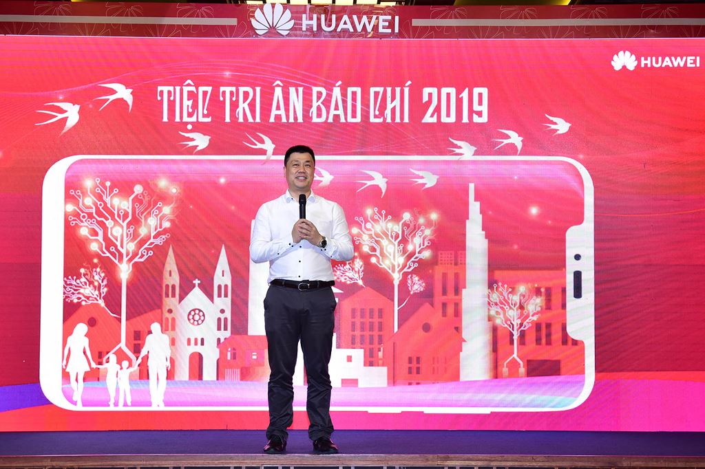 Huawei tại Việt Nam 2018: Doanh thu tăng gấp đôi, mục tiêu đứng thứ 2  ảnh 1