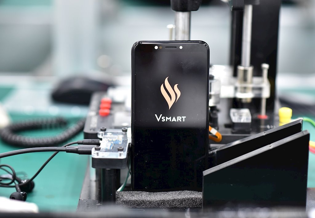 Tại sao thị trường smartphone Việt “náo loạn” vì Vsmart Joy 3?