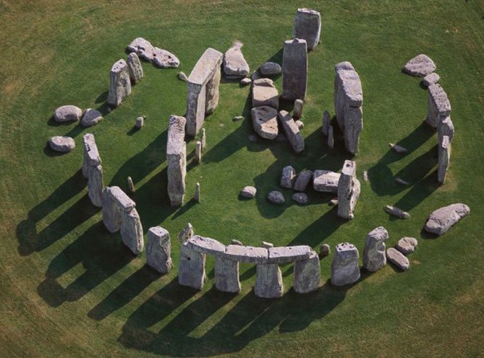 Vòng tròn đá nổi tiếng ở Anh, Stonehenge.