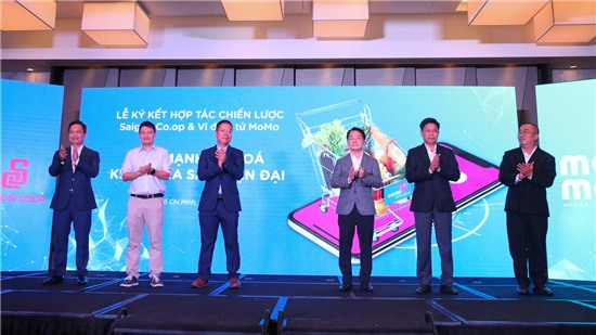 Saigon Co.op và Ví điện tử MoMo đẩy mạnh số hoá kênh mua sắm hiện đại