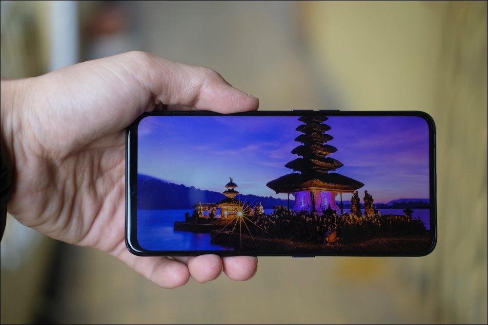 Hình ảnh và video chi tiết Oppo F11 Pro sắp bán tại Việt Nam