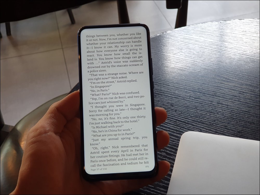 Trải nghiệm màn hình tràn viền trên Huawei Y9 Prime: Đọc sách, xem phim rất thoải mái