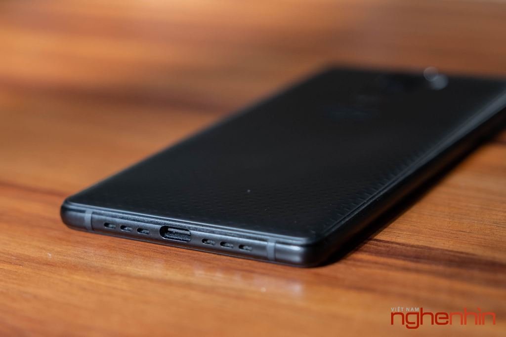 Khui hộp Blackberry Evolve: đúng chất dâu đen giá 8 triệu đồng  ảnh 12