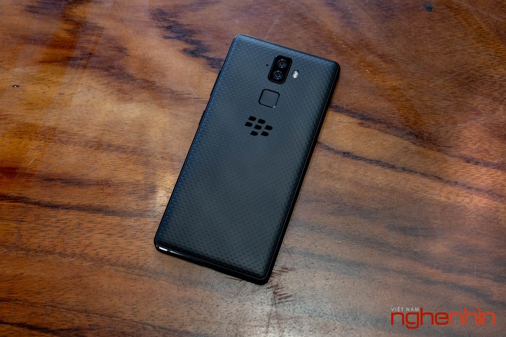 Khui hộp Blackberry Evolve: đúng chất dâu đen giá 8 triệu đồng  ảnh 14