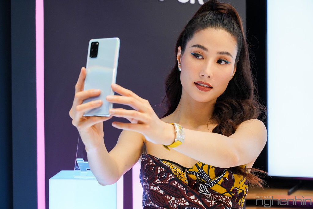 Galaxy S20 Series ra mắt tại Việt Nam: Giá từ 21 triệu đồng, quà tặng Galaxy Bud+ hấp dẫn ảnh 30
