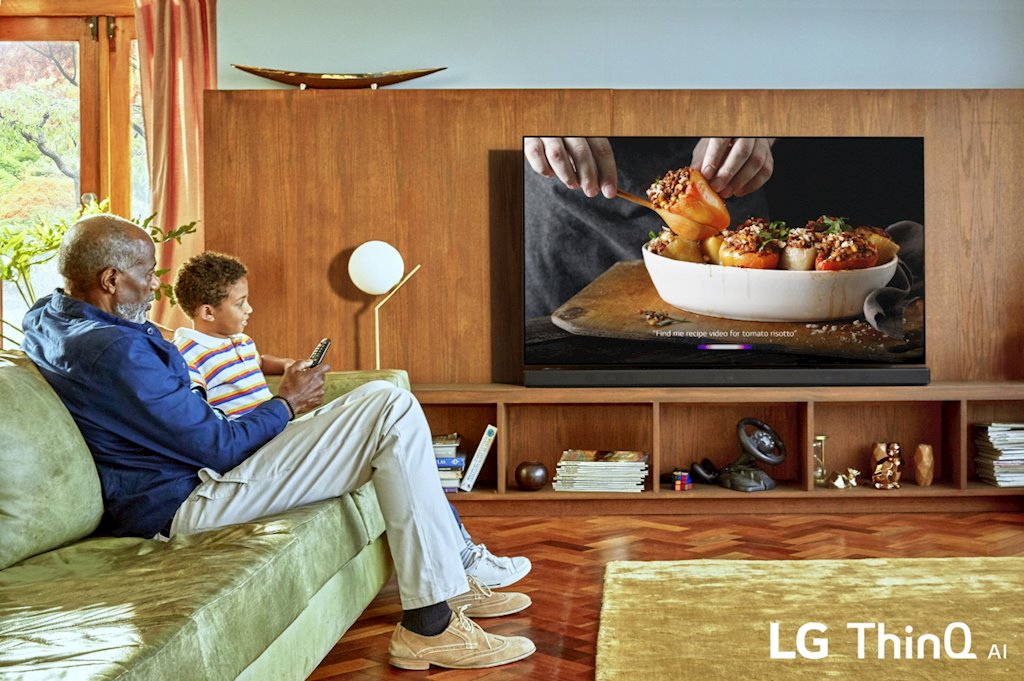 LG tung loạt siêu phẩm tivi cho các tín đồ phim ảnh và bóng đá vào thị trường Việt Nam