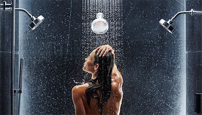 Có người thích tắm rửa một cách nhanh gọn, có người lại thích “thả hồn” dưới tia nước của vòi hoa sen.