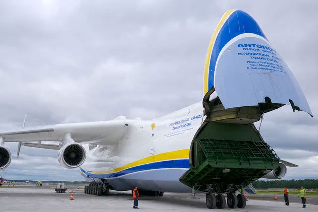 Antonov An-225 liên tục lập những kỷ lục thế giới với khả năng đáng kinh ngạc của mình.