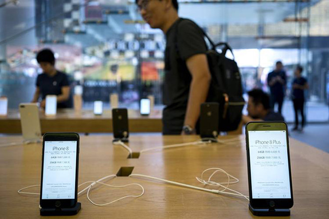 Giảm giá mạnh, iPhone vẫn gặp khó tại Trung Quốc