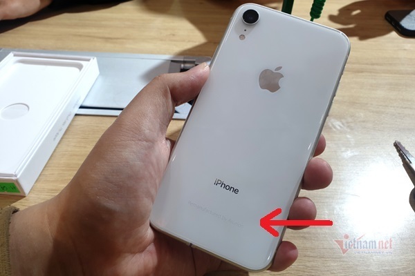 Xuất hiện iPhone lạ ở Việt Nam: Đẹp như mới, giá rẻ như hàng Refurbished