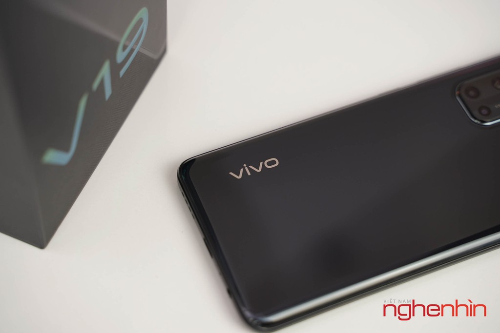 Trên tay Vivo V19: thiết kế đẹp, camera siêu chụp đêm giá 9 triệu ảnh 6